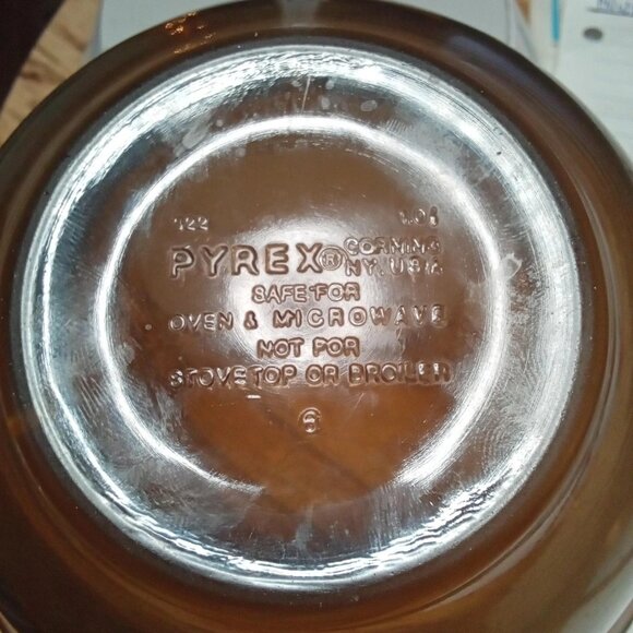 PYREX Amber Mixing Bowl 1 Quart 322 Vtg Corning USA Retro Kitchen - Picture 5 of 5